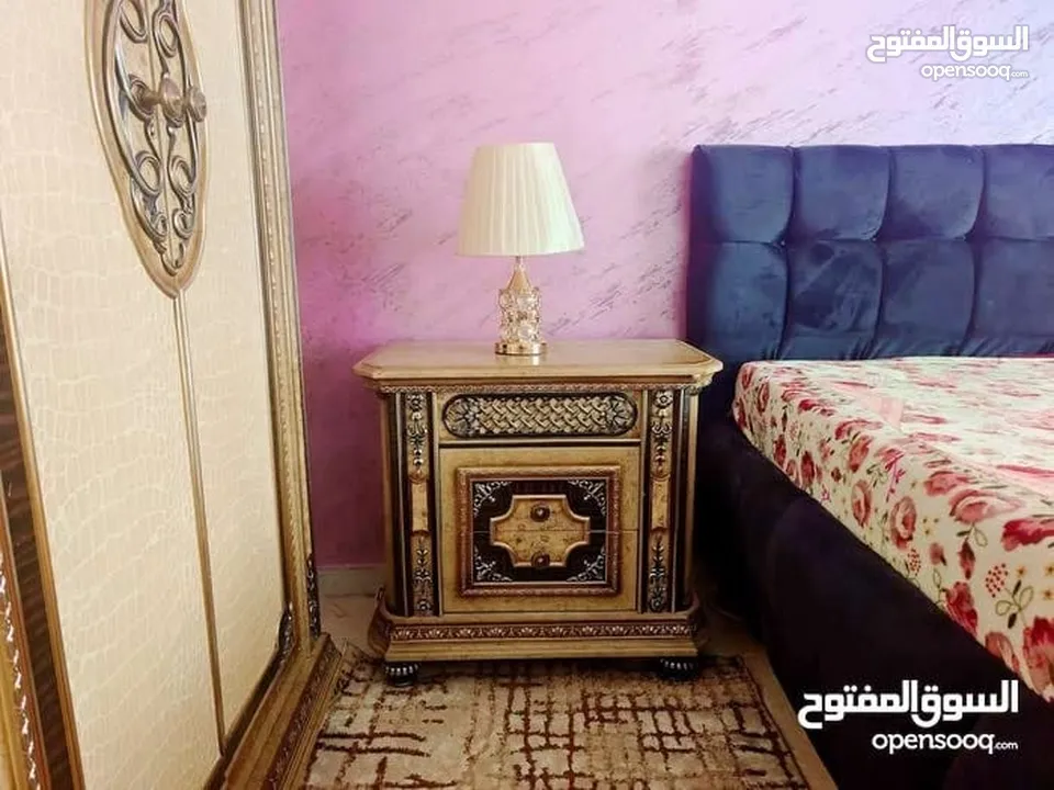 غرفه نوم حديثه بحاله ممتازه