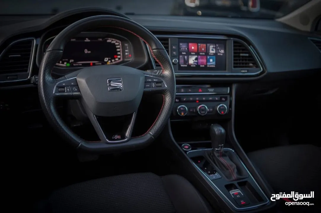 سعر مغري جداً ! SEAT LEON FR 2021- عداد قليل و أتوماتيك ،بانوراما