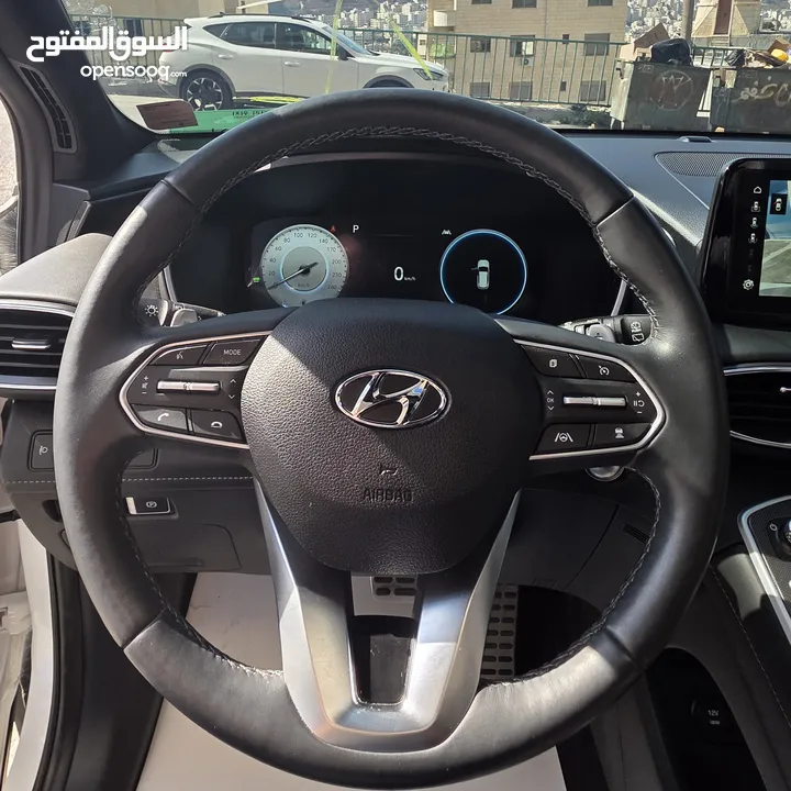 Hyundai Santa Fe Hybrid