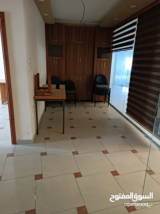 مكتب جاهز اللايجار بحالة ممتازة