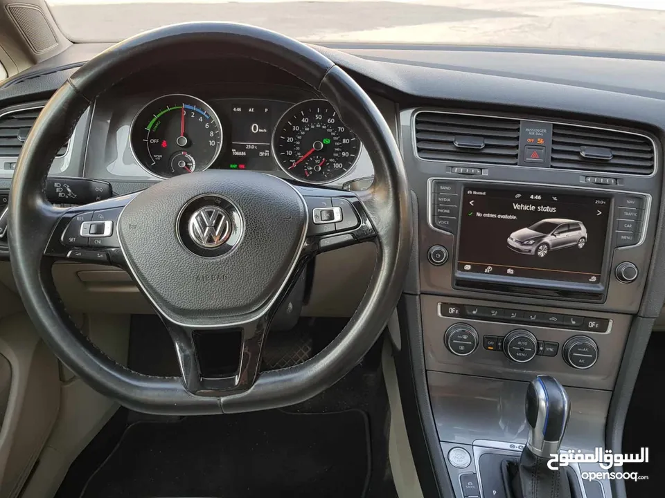 اي جولف بريميوم 2016 كرت ابيض لون اسود Volkswagen e-golf premium 2016