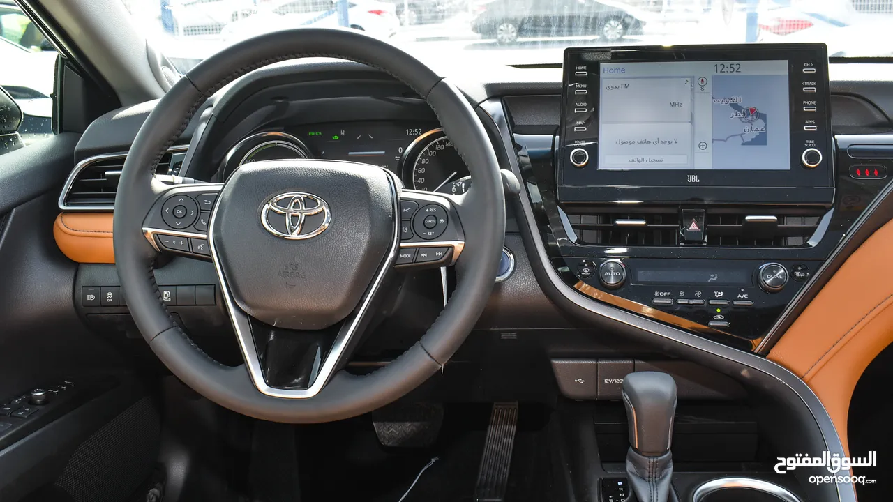 TOYOTA CAMRY LUMIERE 2.5L HYBRID 2024 BLACK COLOR