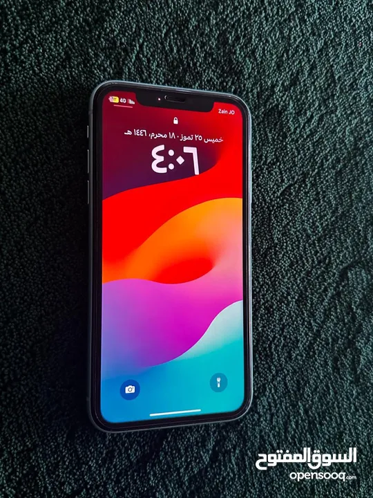iPhone  11