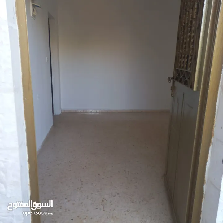 شقة للايجار في السلط/ إسكان المهندسين