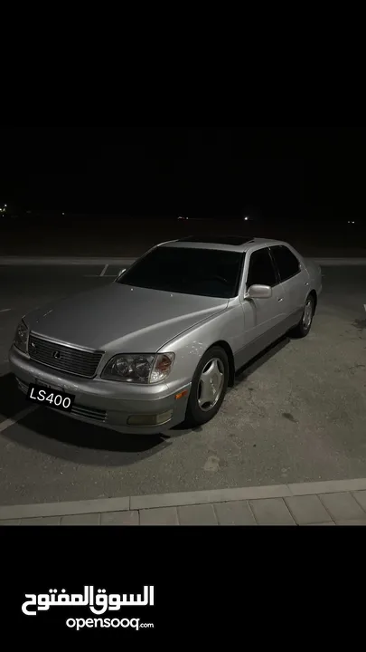 لكزس LS400 رصاصي