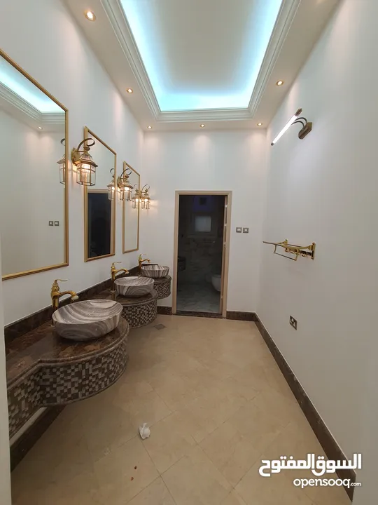 vvip 6bhk separate villa in alain