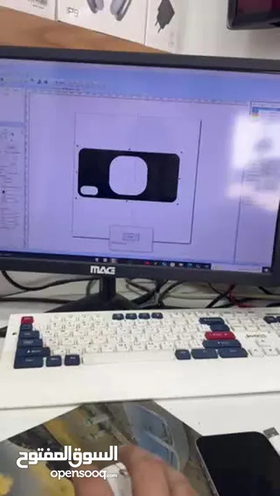 ماكنة ليزر للهواتف