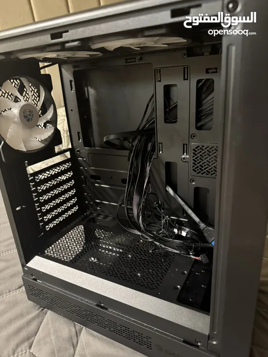 GameMax Storm 2 AW Gaming Case - 6 Fans ARGB White