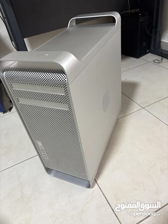 Mac Pro Mid 2012 High Sierra 36GB memory RAM 120GB storage comes with power cord and the Mac Pro