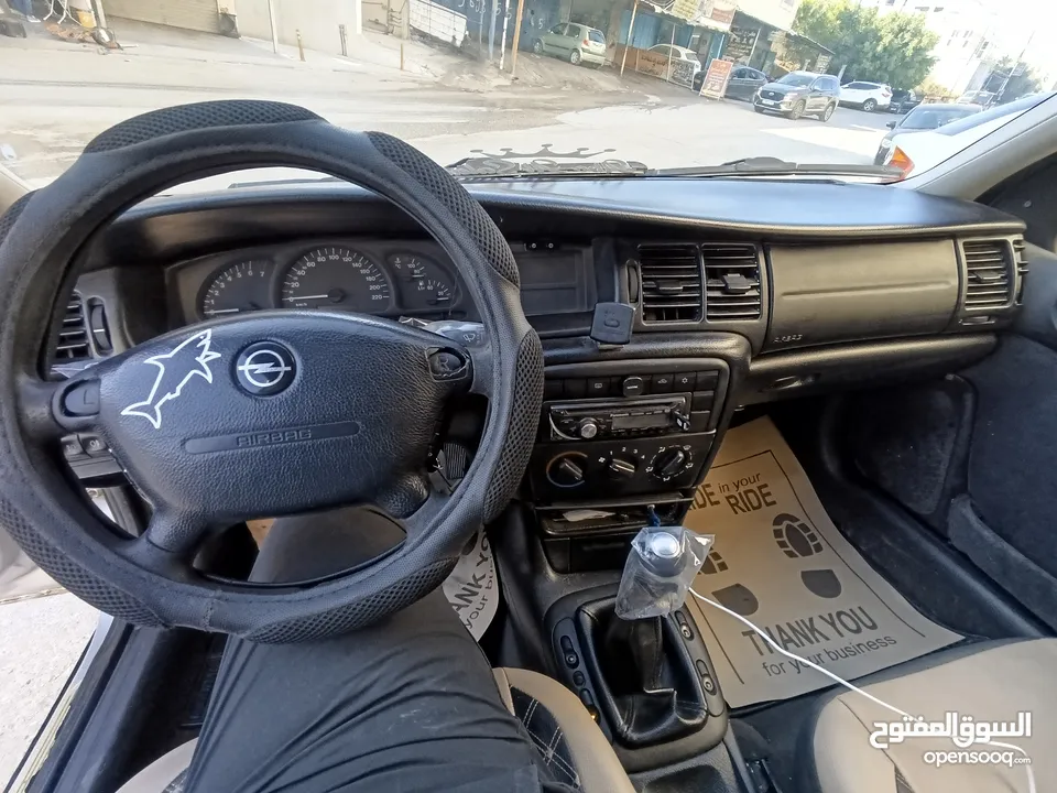 اوبل فيكترا موديل 2000 للبيع