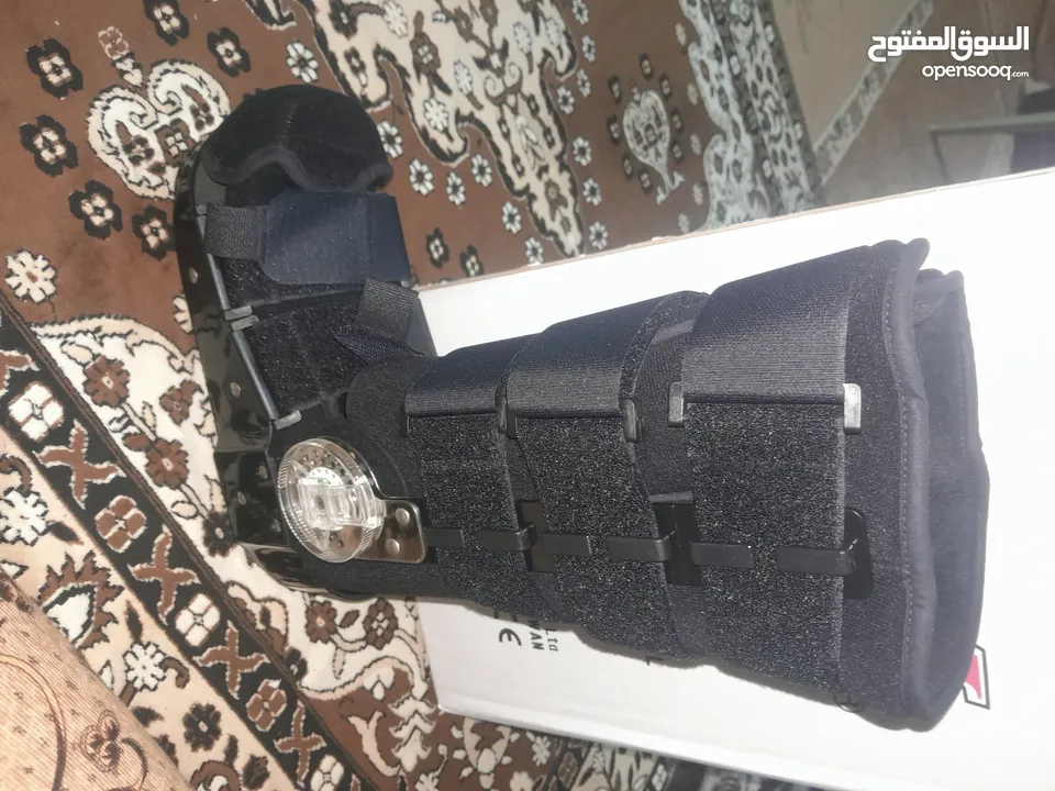 حذاء طبي جديد لكسر الكاحل وكسور مشط القدم