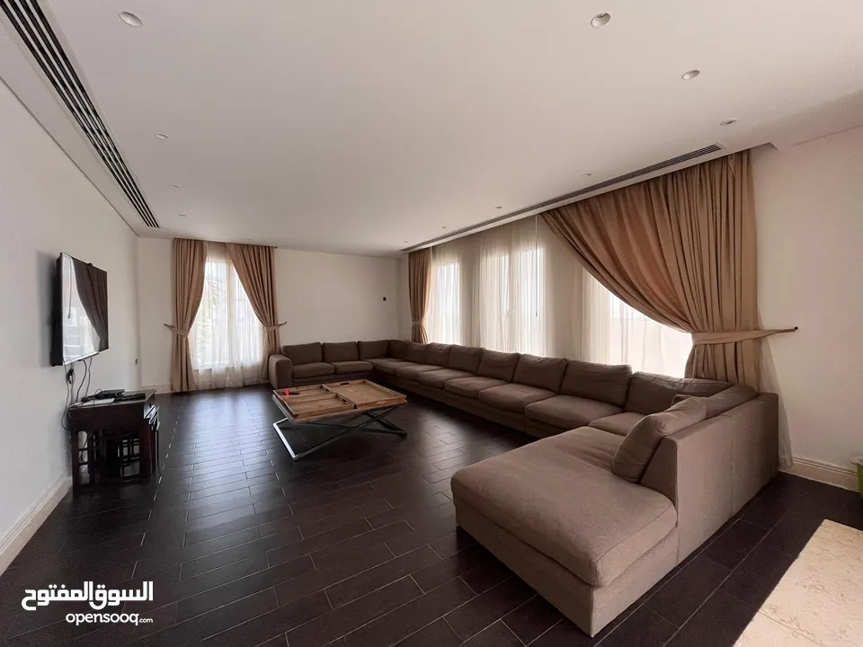 7 + 1 BR Incredible Villa For Sale – Al Khoud 6