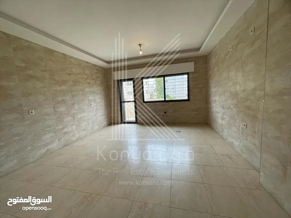 شقة مميزة للبيع في دير غبار