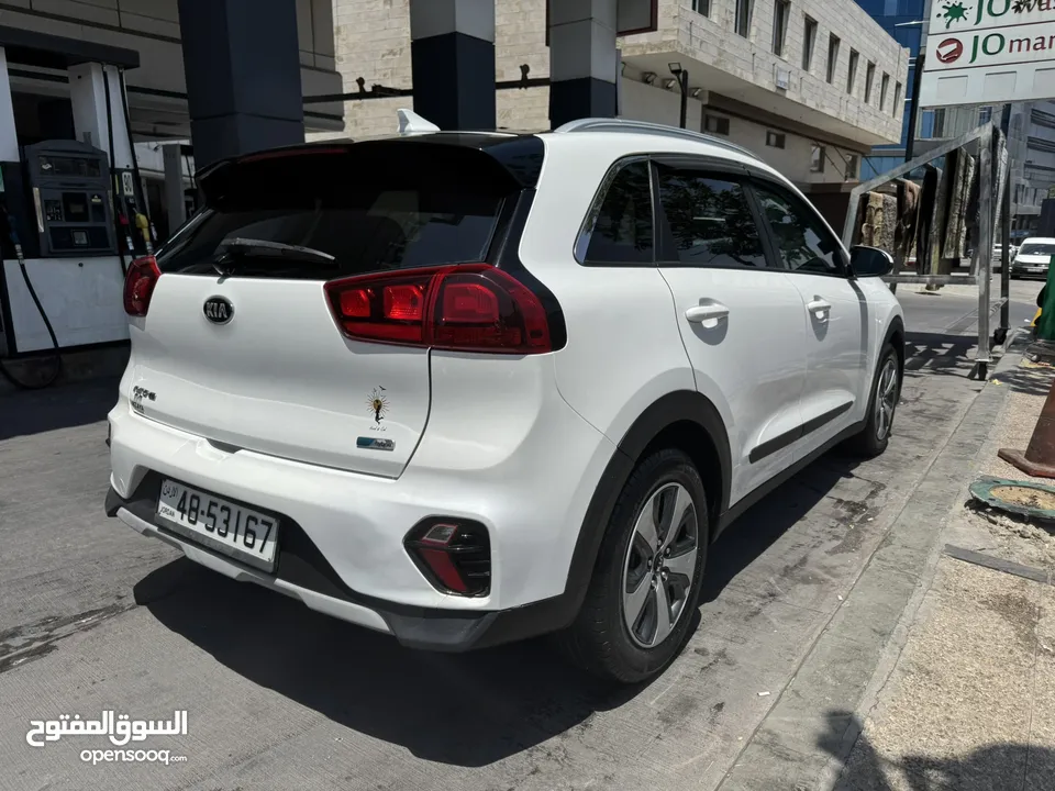 كيا نيرو هايبرد 2020 لون ابيض لؤلؤي فحص 4 جيد نظيفة جداً ممشى قليل
