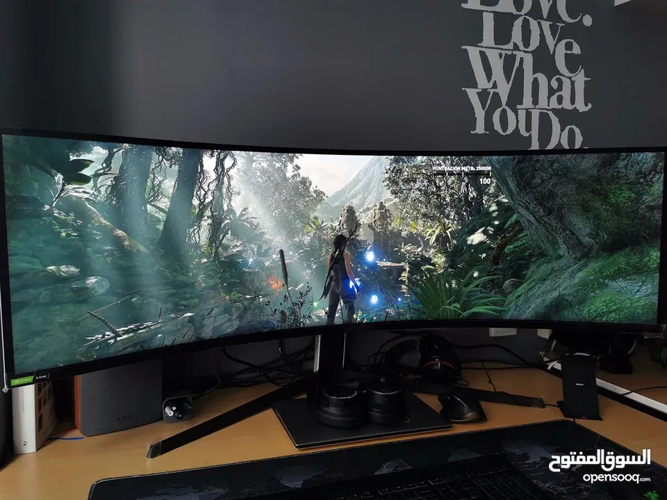 شاشة العاب Samsung 49inch Odyssey Curved QLED Dual-QHD Gaming Monitor - LC49G95TSSMXUE