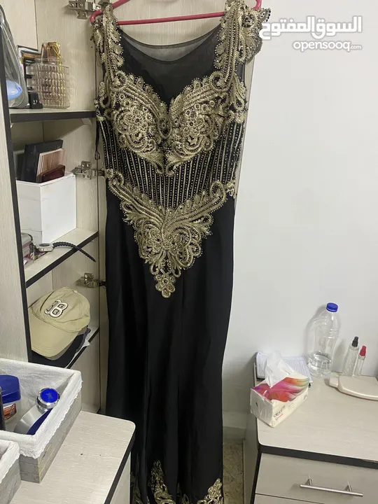 فستان سهره لون اسود مستعمل مره وحده فقط