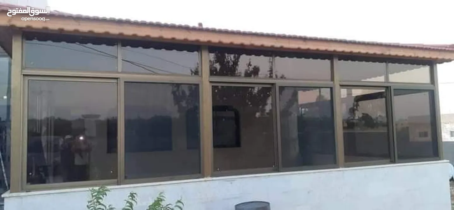 أعمال الألمنيوم شبابيك مقطع فلسطيني وخاص وكيرتن وال وفولدينج وسكوريت وسكاي لايت والكبوند والصيانة