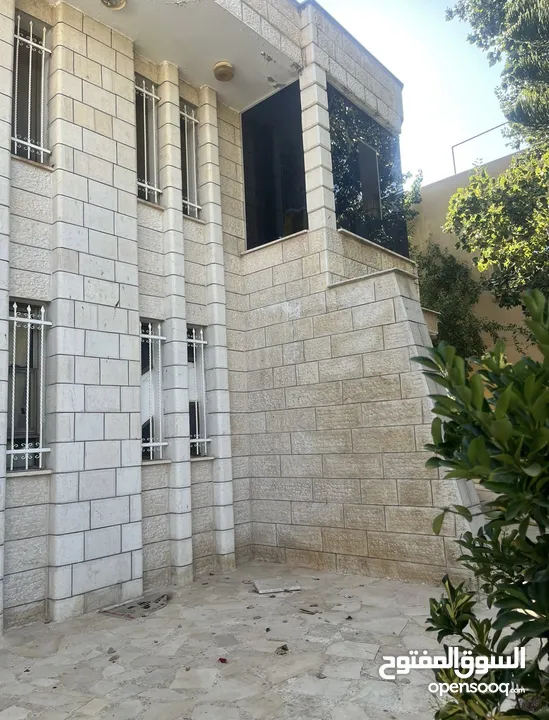 فيلا للبيع سيريس - جنين