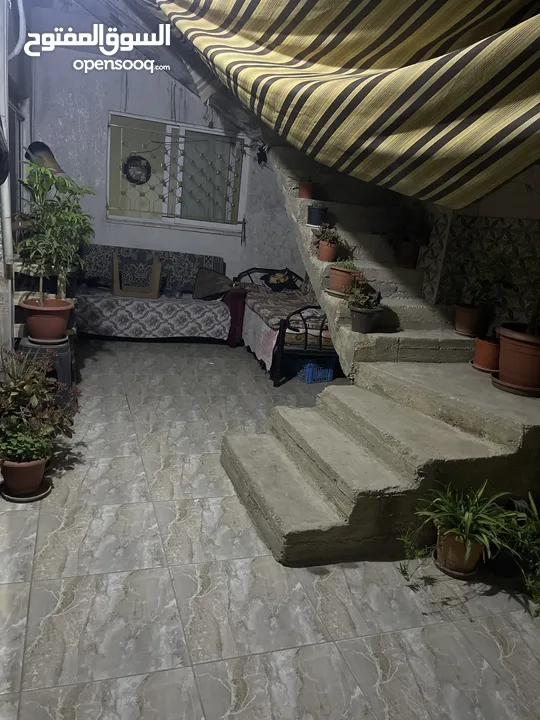 بيت للبيع في جبل النصر قريب ع كل الخدمات وع المدارس البيت تشطيب ديلوكس