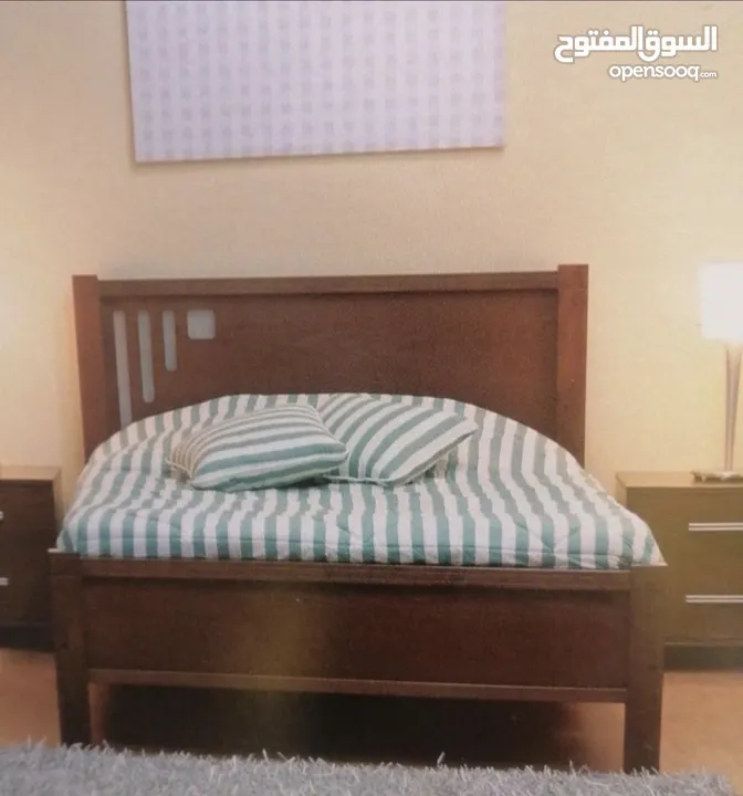 تخت للبيع ( إثنان)