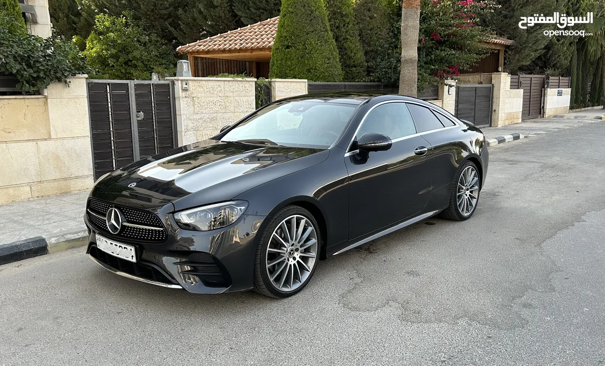 Mercedes-Benz E200 Coupe AMG 2022