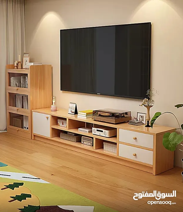 مزنزن خشبي فاخر بتصميم عصري وراقي يضيف لمسة فخامة وأناقة لأي غرفة معيشة  يجمع بين الجمال العملي .