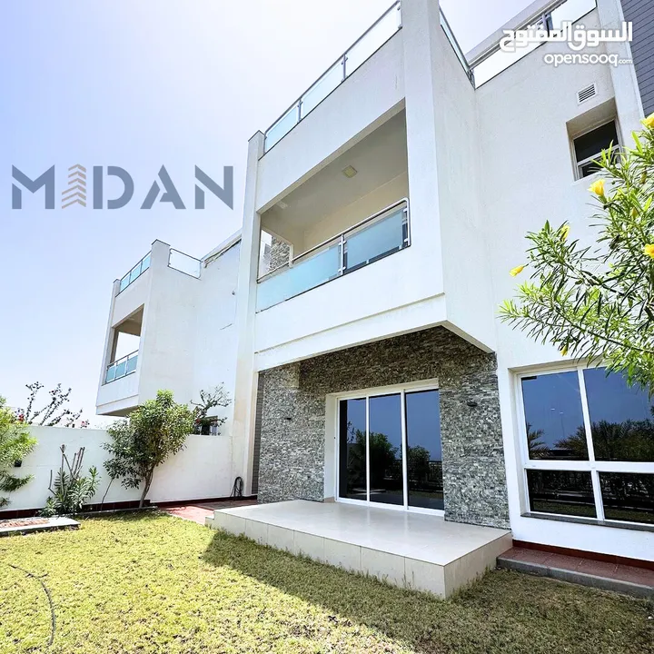 BEAUTIFUL 5 BR COMPPOUND VILLA WITH SEA VIEW IN MQ