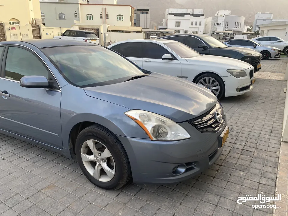 التيما بحالة جيدة altima in good condition