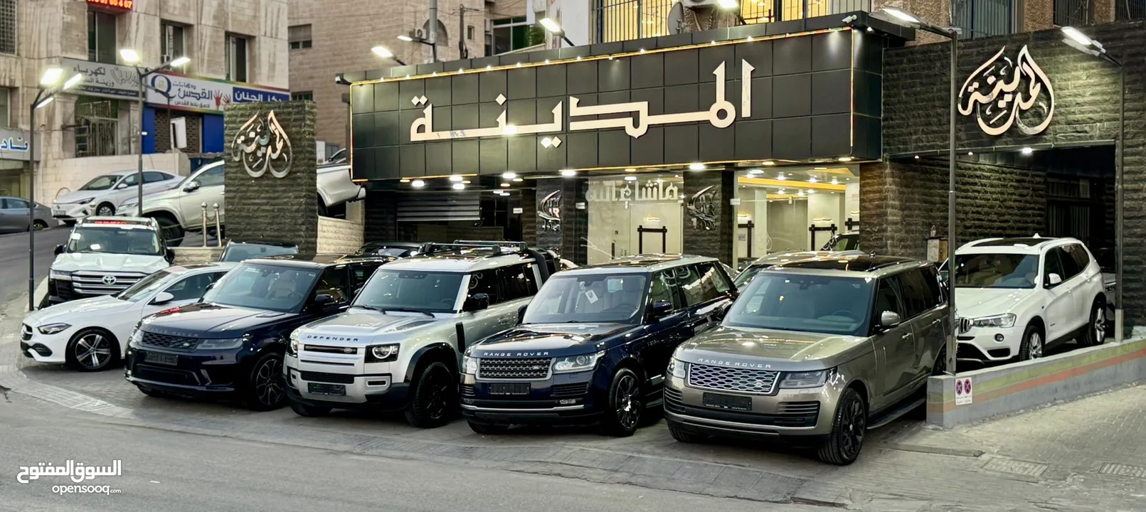 رنج روفر ديفندر 2023 HSE 110 بنزين كامل الأضافات فحص كامل بحالة الوكالة اكسسوارات كاملة لاند روفر