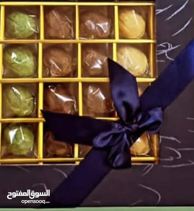 حلويات مشكلة و شوكولاته فاخرة ولا اروع