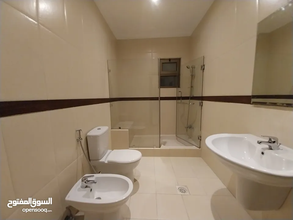 شقة للايجار في عبدون  ( Property 34364 )-175072381