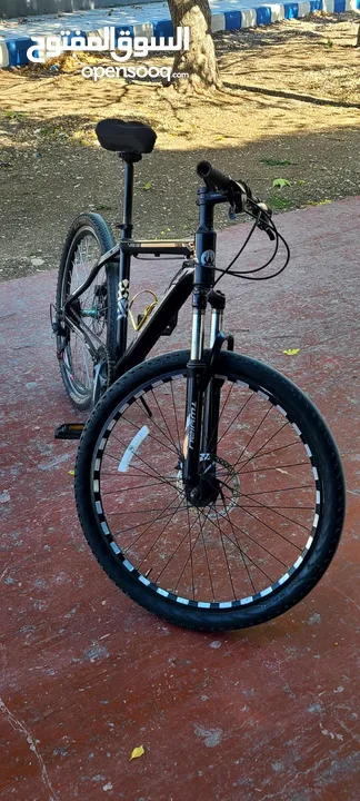 دراجة هوائية مقاس 26  ألمنيوم  خفيفة  للبيع بسعر 90