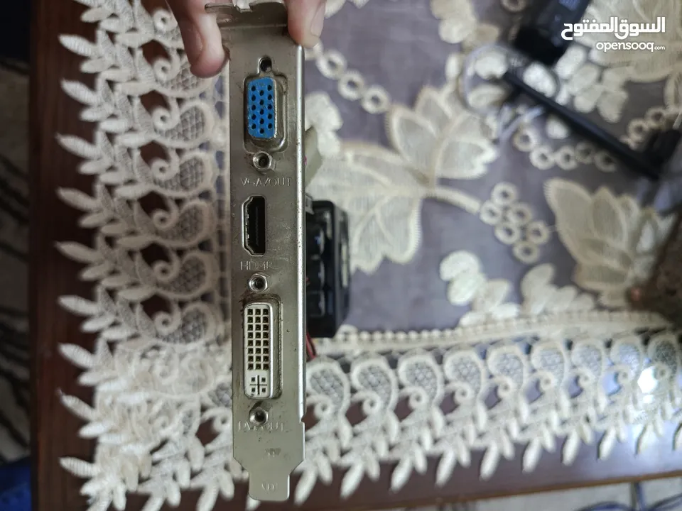كرت شاشه  قوي  Gt 520  بسعر حرق  (2gb vram) الكرت قادر على تشغيل Gta 5 والعديد من الألعاب الرائعه