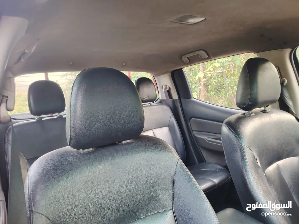 ميتسوبيشي l200 2016 4*4 نظيف جدا بسعر مميز البكم ليس بحاجه لاي صيانه شغل وامشي قابل للتفاوض
