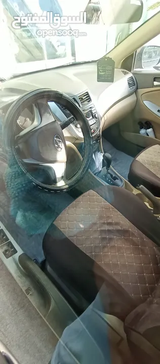 Hyundai Accent 2012 Auto gear