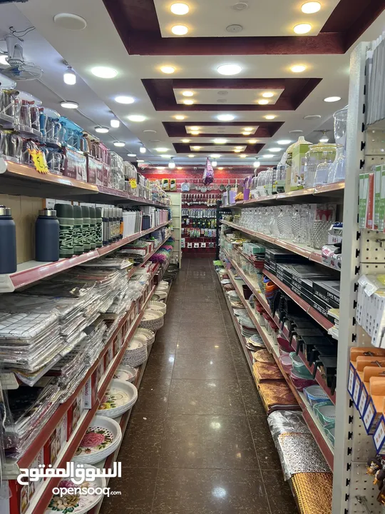 محل أدوات منزلية طابقين للبيع بمساحة 407 متر