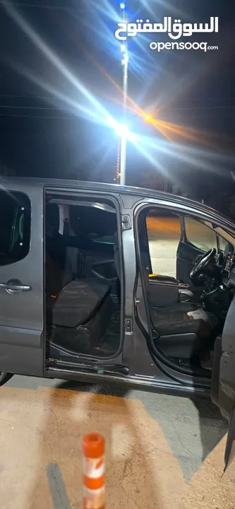 بيجو بارتنر 2017 للبيع