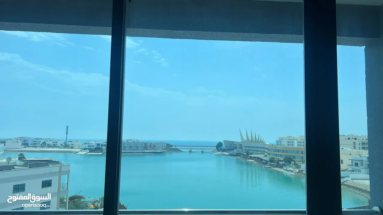 Luxury Sea View Apartment for Sale in Amwaj!