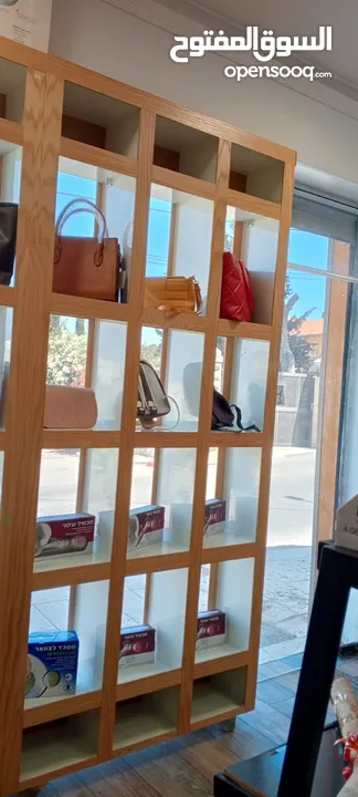 محل مستلزمات طبية وكوزمتكس للبيع
