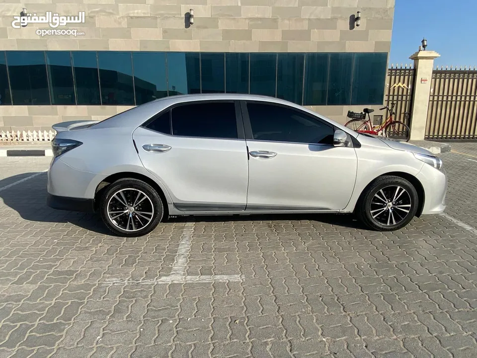 Toyota corolla... Model 2016...gcc specifications... Super clean