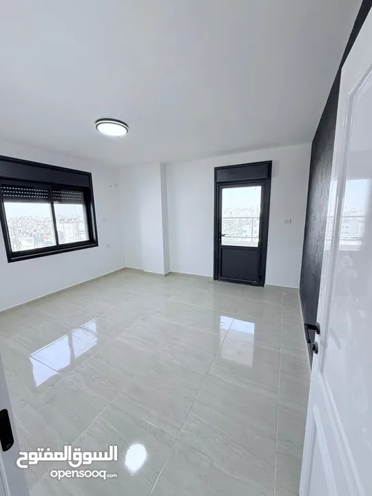 -شقق بمساحة 113-117م -تشطيب كامل مع مطبخ -بناء حديثا الدفع كاش تقسيط(دفعه 30٪وأقساط لمده 40 شهر)