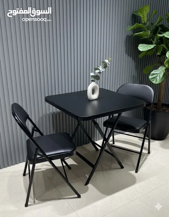 طقم طاولة وكراسي قابل للطي — أنيق وعملي اطلب الان بسعر الحرق