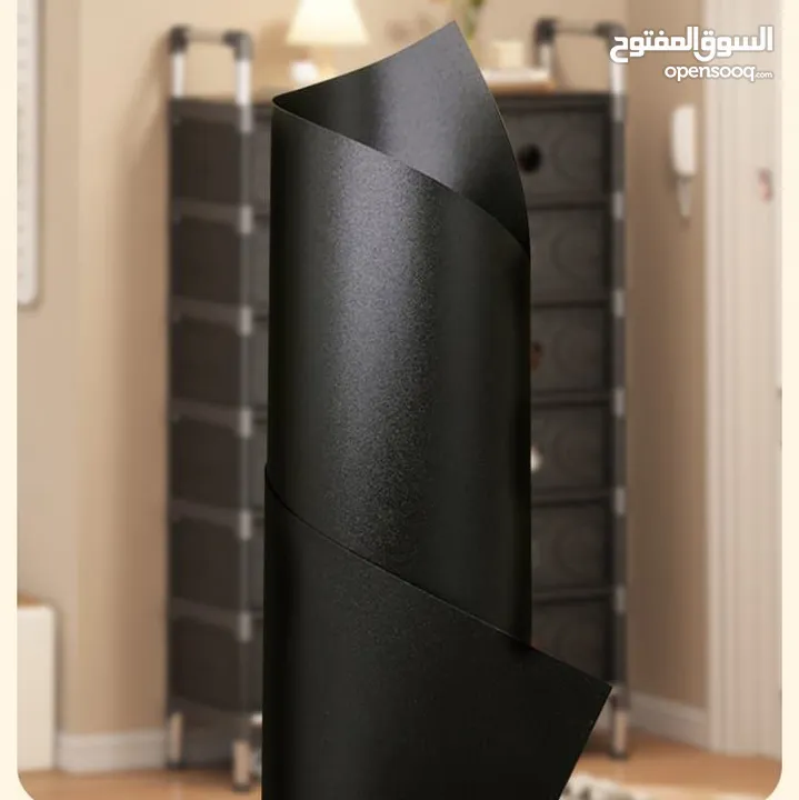 مدخل منزلك أو غرفتك إلى مساحة مرتبة وعصرية مع خزانة الأحذية متعددة الأدراج ذات التصميم العصري .