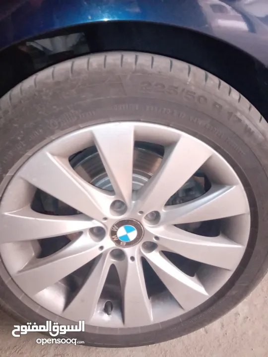 عدد 4 فرده كوتش مستعمل كونتيننتال للبيع 225 / 50 R 17 W ران فلات