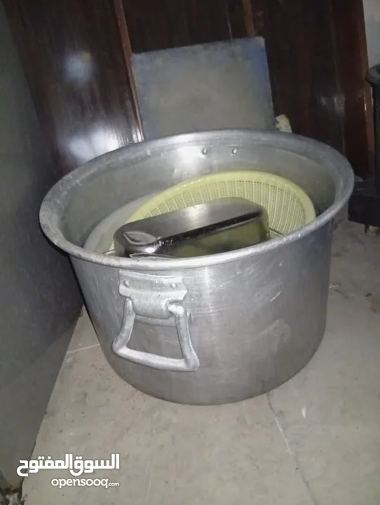 عدة مطعم استخدام قليل ونوعيه ممتازه
