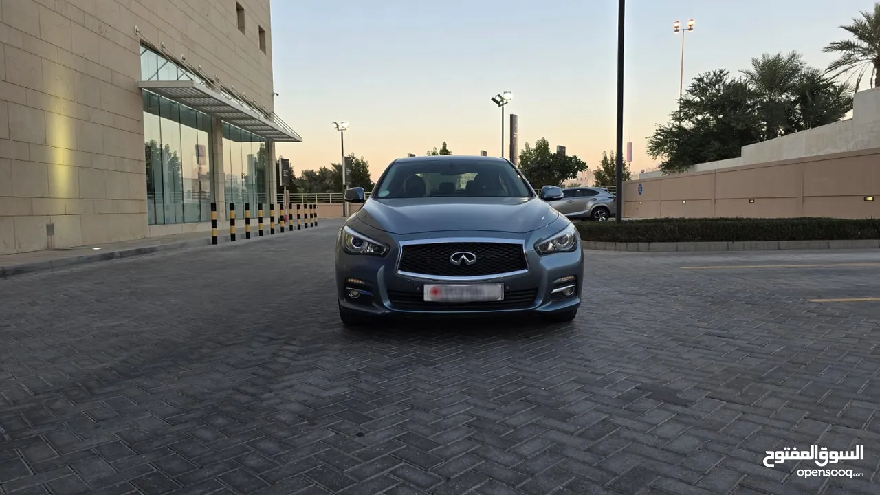 INFINITI Q50