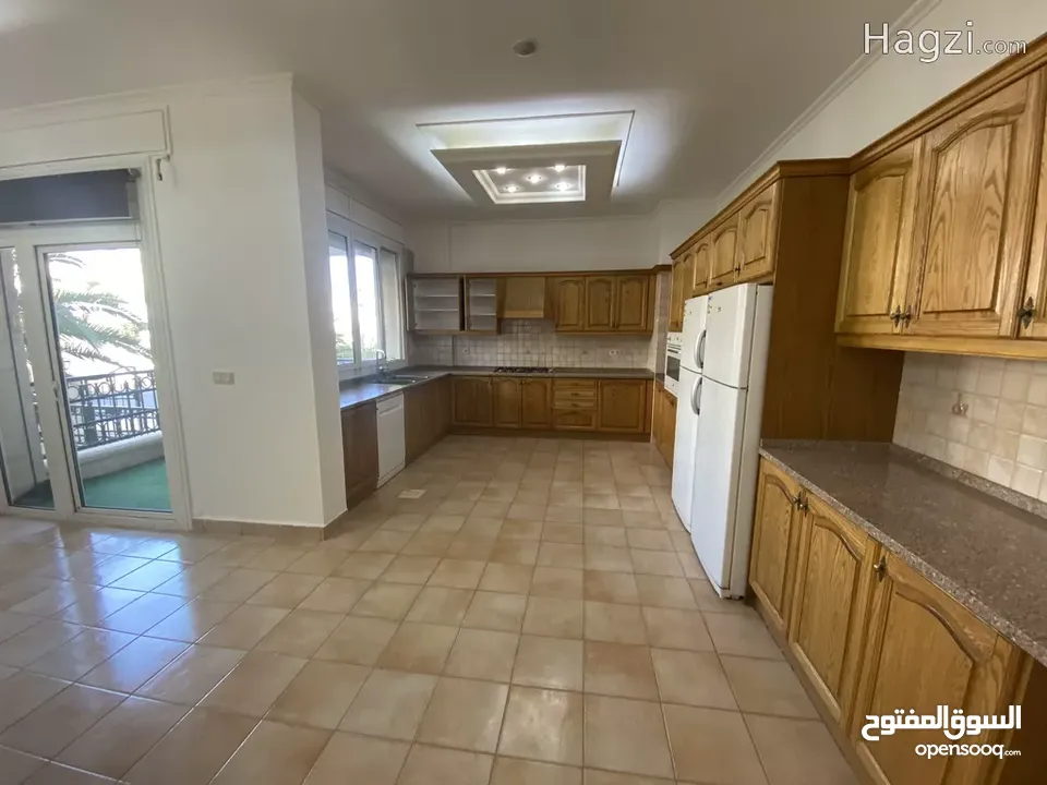 شقة غير مفروشة للإيجار 360م2 ( Property 17869 ) سنوي فقط