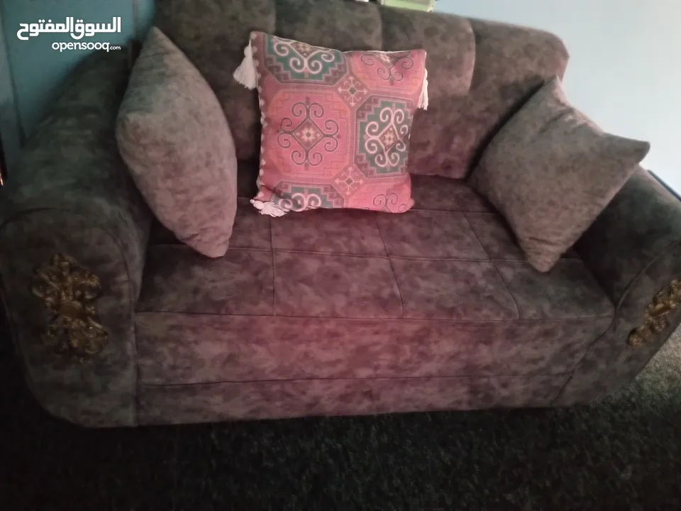 كنب ماشالله منيح وضغطو منيح