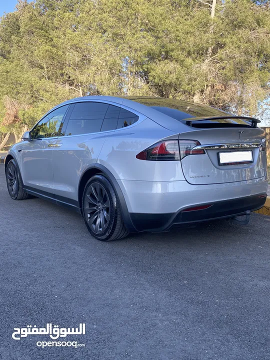 TESLA MODEL X 100 D 2017 SILVER