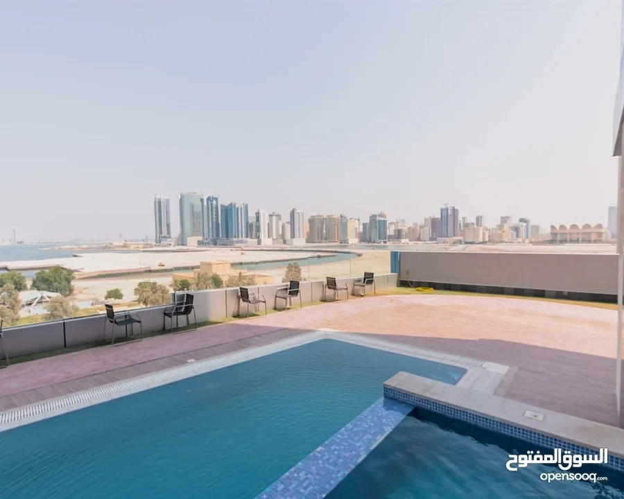 للايجار شقه راقيه مفروشه مع الكهرباء والانترنت فتح إلكتروني برج جديد  في الحوره وتشمل جميع الخدمات